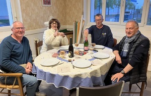 Les élèves de 1ère année se reposent après leur cours !