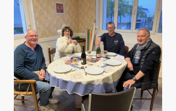 Les élèves de 1ère année se reposent après leur cours !